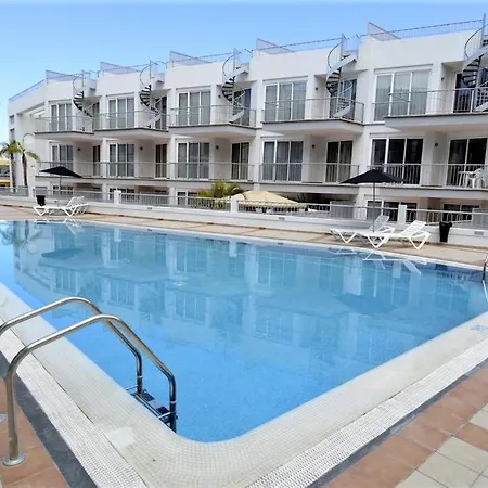 Apartament Arena Suites *